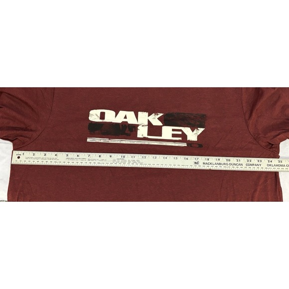 Oakley Shirt Men's Size XXL Script Made For Buckle Store Premium NWOT Maroon - Picture 9 of 13